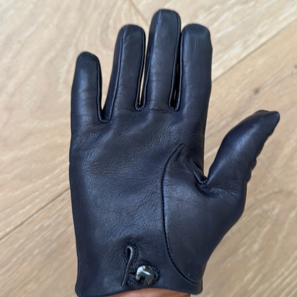 Marc Jacobs Navy Blue Leather Driving Gloves with
button details one Size - Picture 2 of 11